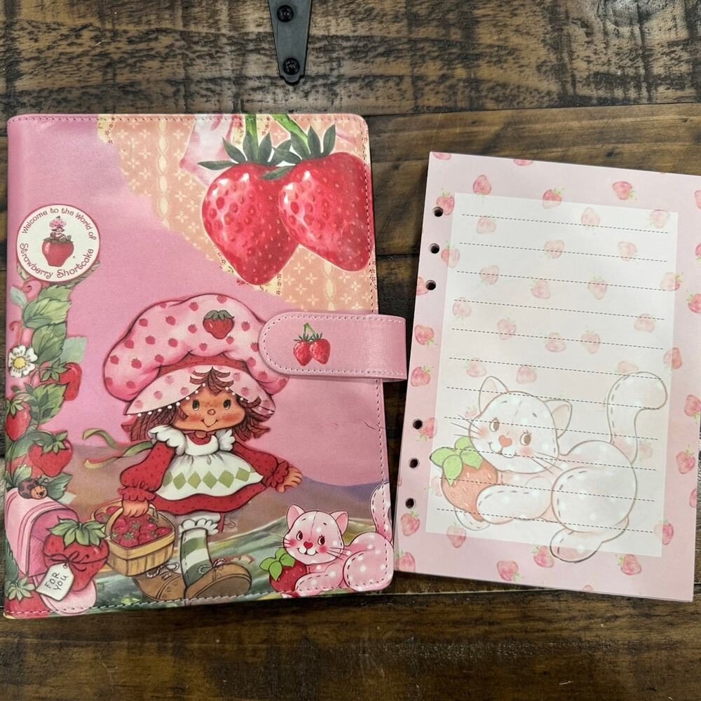 Strawberry Shortcake A5 Binder w/ matching stationery paper